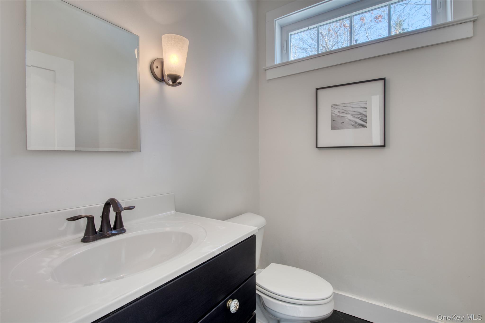 13595 Soundview Avenue, Southold, NY 11971