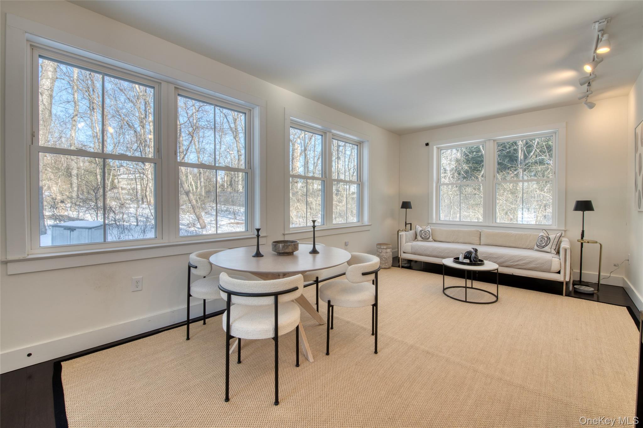 13595 Soundview Avenue, Southold, NY 11971