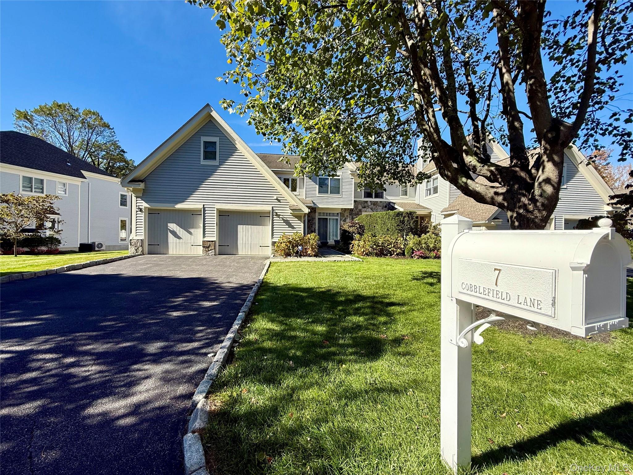 7 Cobblefield Lane, White Plains, NY 10605