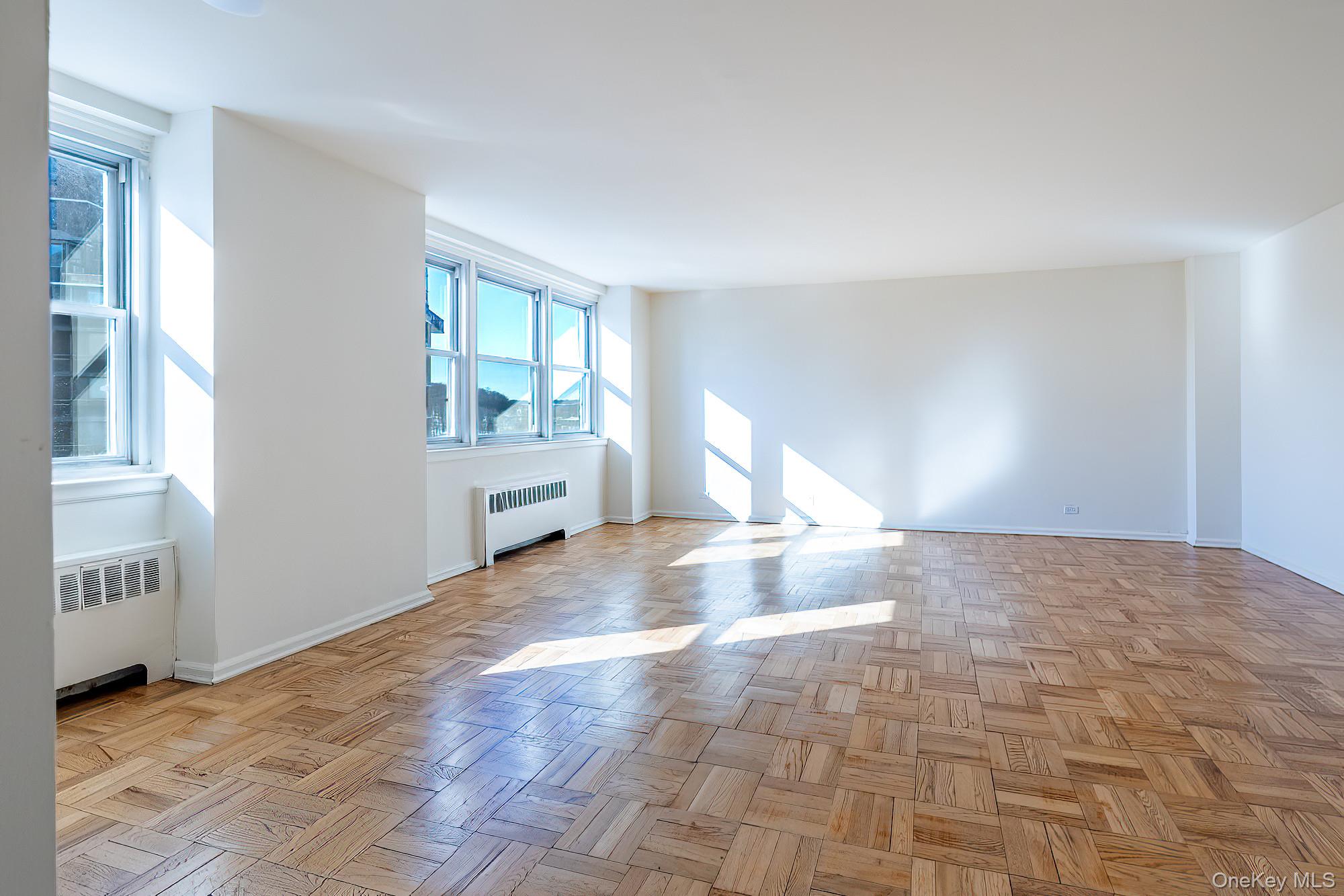 25 Knolls Crescent # 3A, Bronx, NY 10463