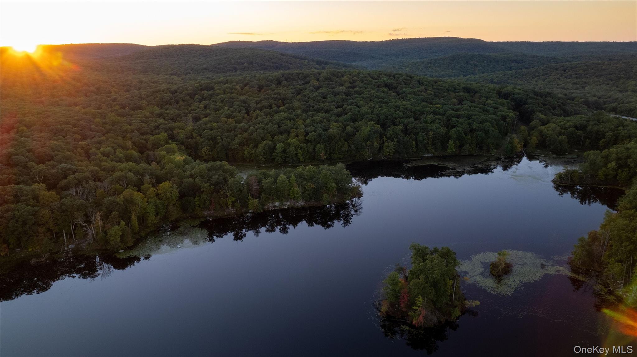 197 Wee Wah Road, Tuxedo Park, NY 10987