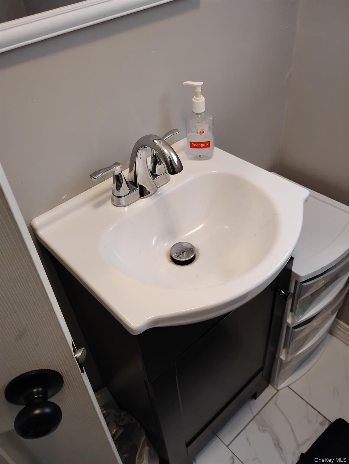 60 Bay Avenue, Patchogue, NY 11772