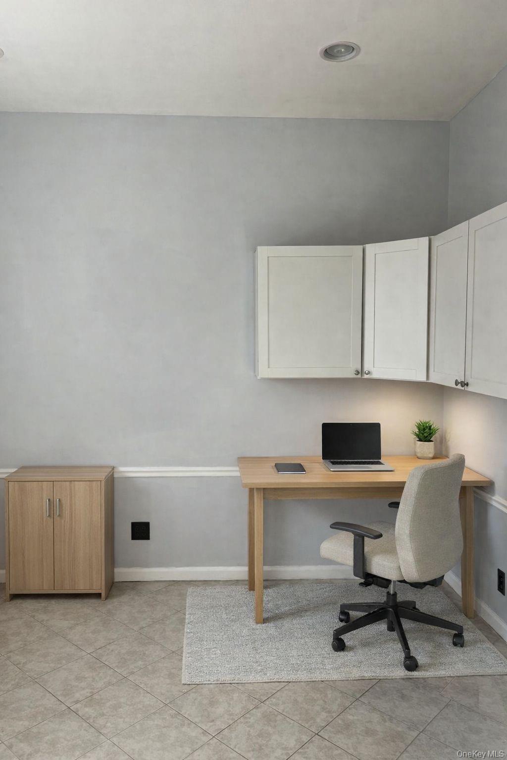 1 W Sunrise Highway, Freeport, NY 11520