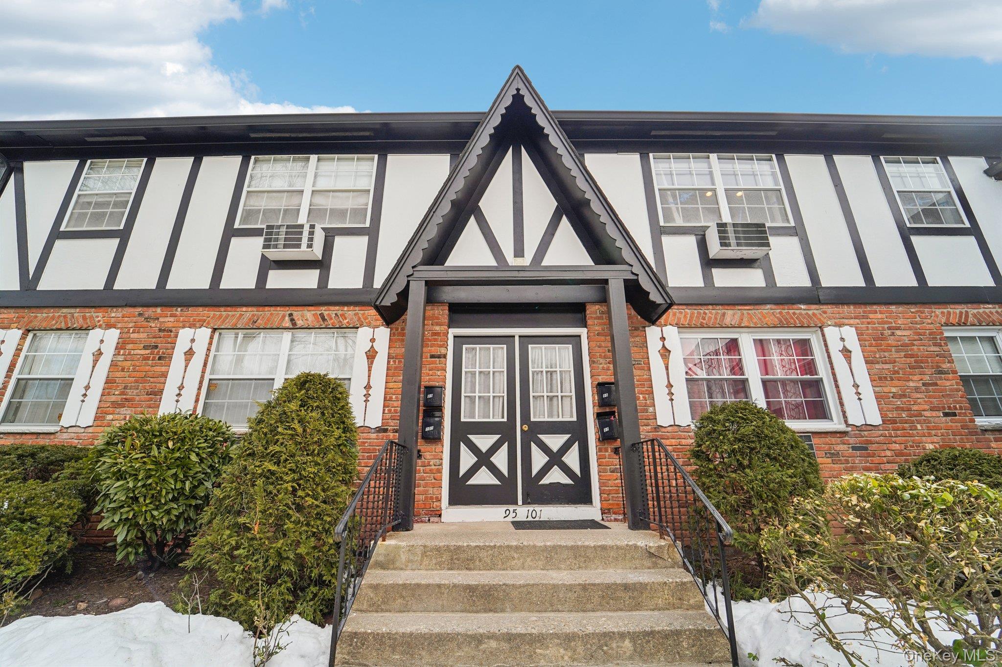 101 Parkside, Suffern, NY 10901