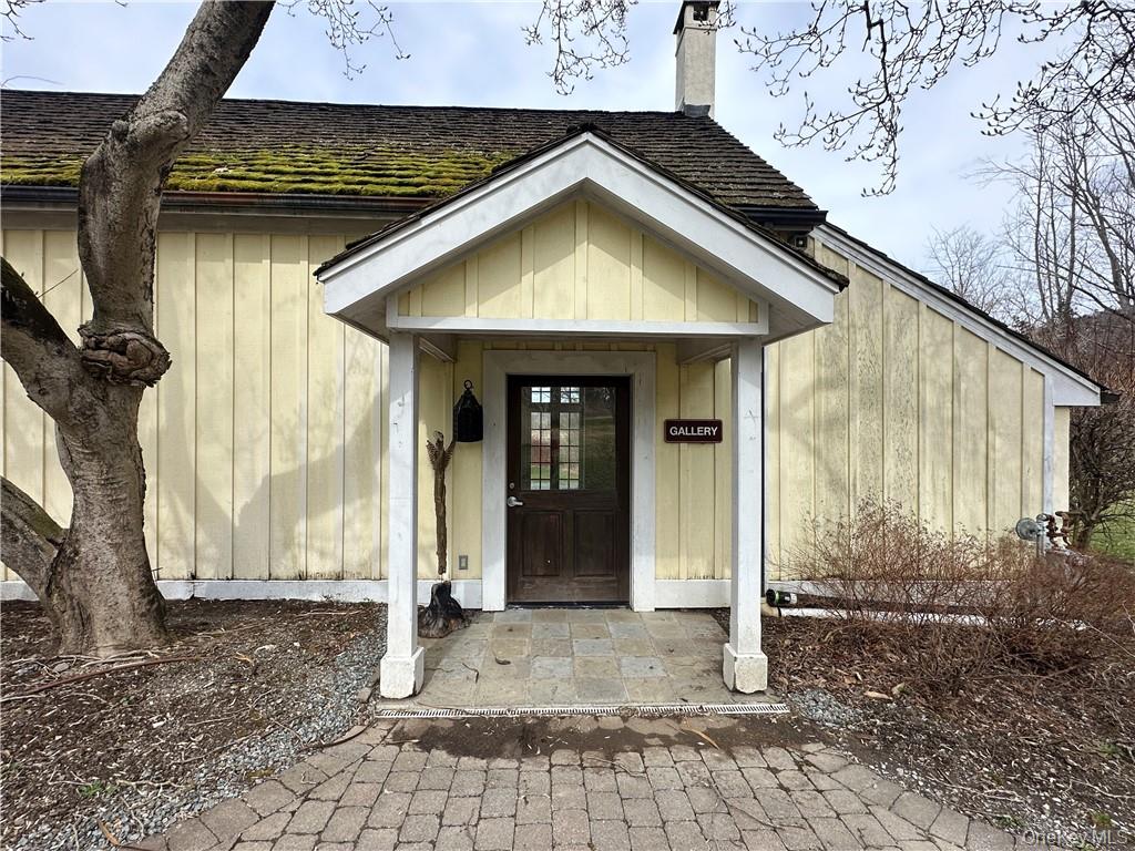 23 White Oak Drive, Chester, NY 10918