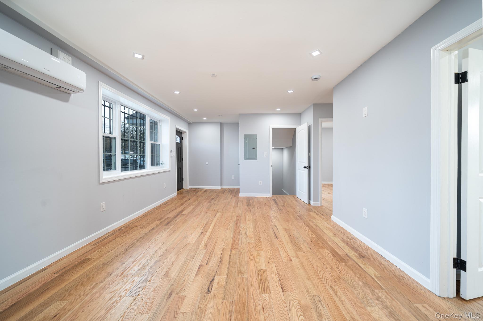 7036 70th Street, Glendale, NY 11385