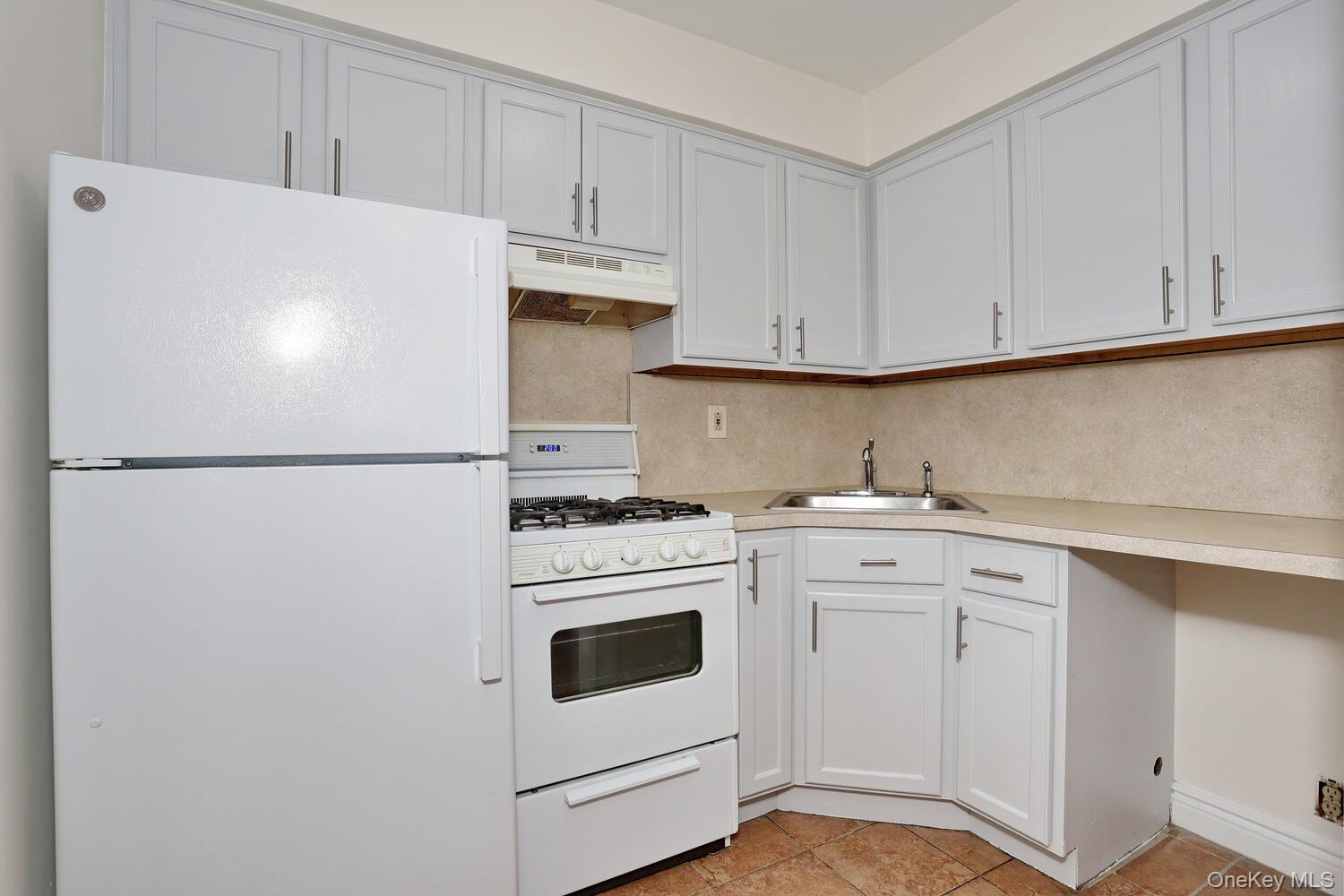 100 Dowd Street # #D8, Haverstraw, NY 10927