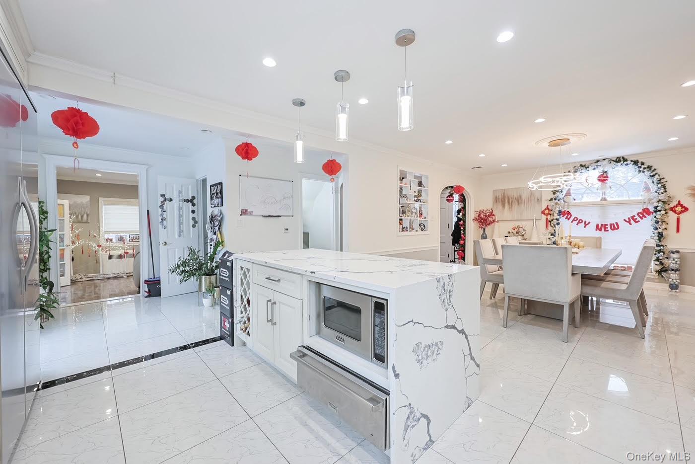 Great Neck, NY 11023