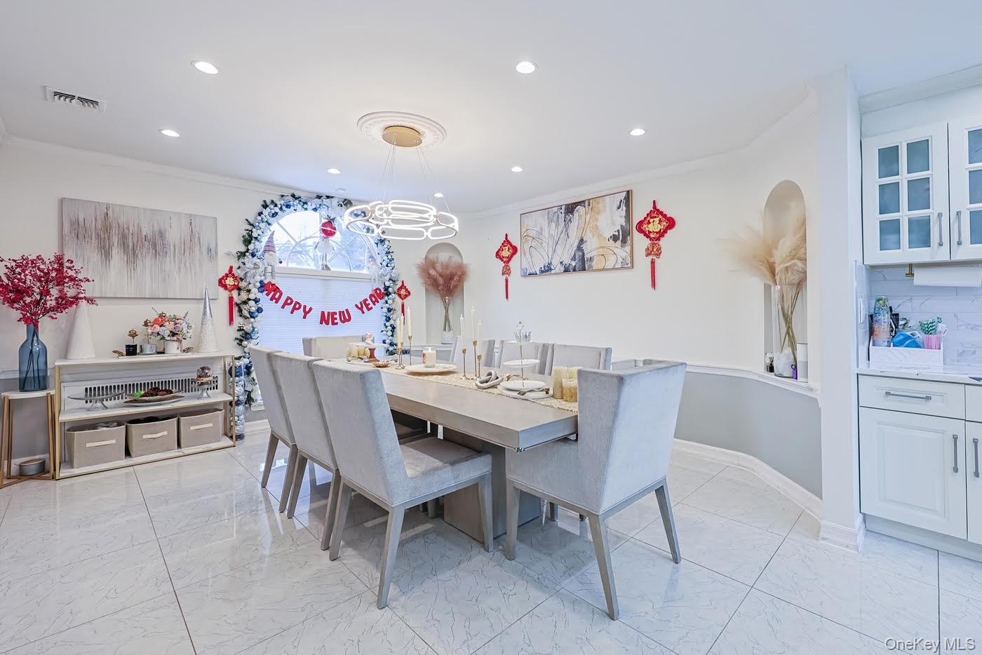 Great Neck, NY 11023