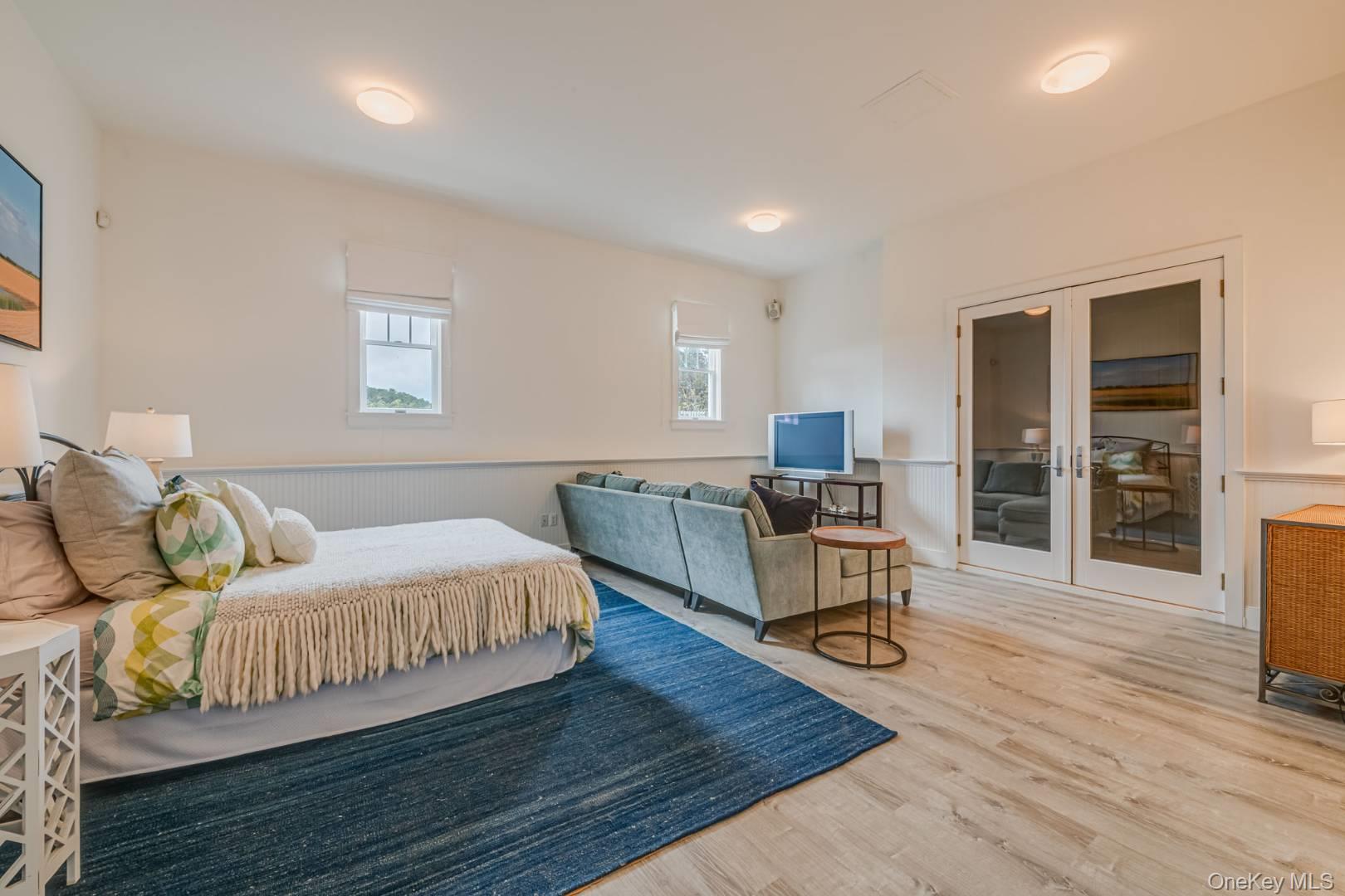 90 Lopers Path, Water Mill, NY 11976