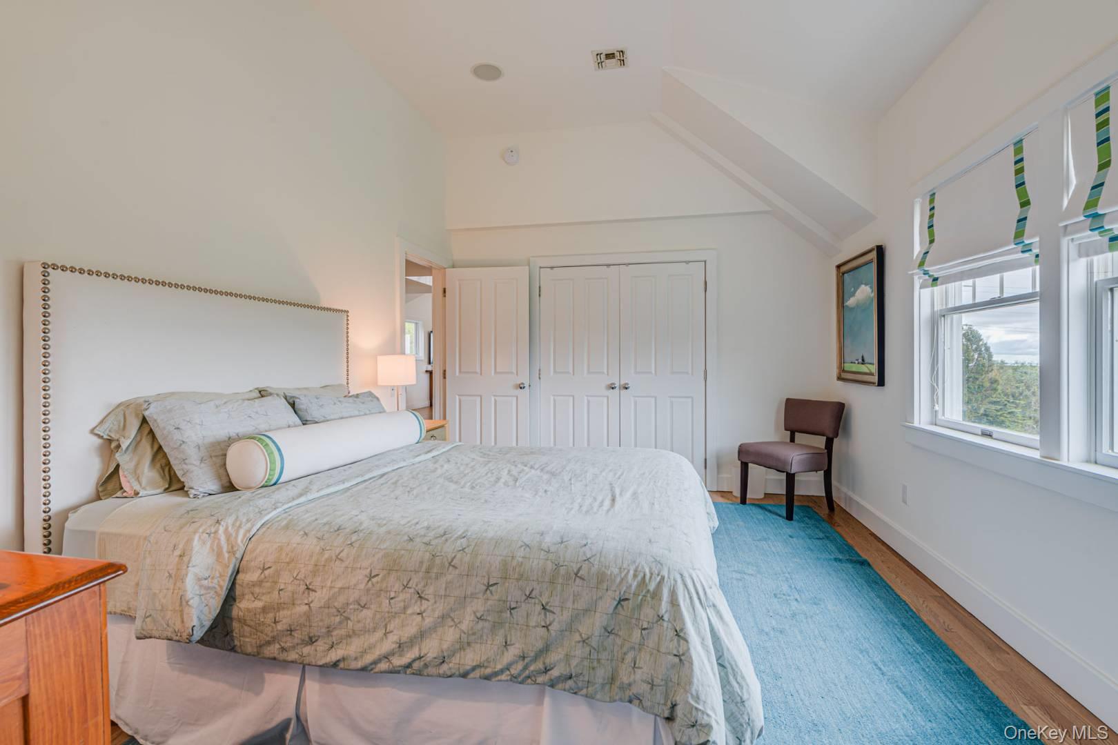 90 Lopers Path, Water Mill, NY 11976