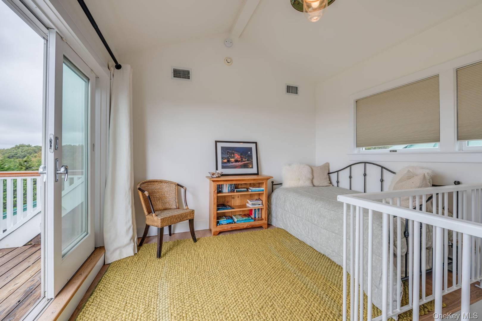 90 Lopers Path, Water Mill, NY 11976