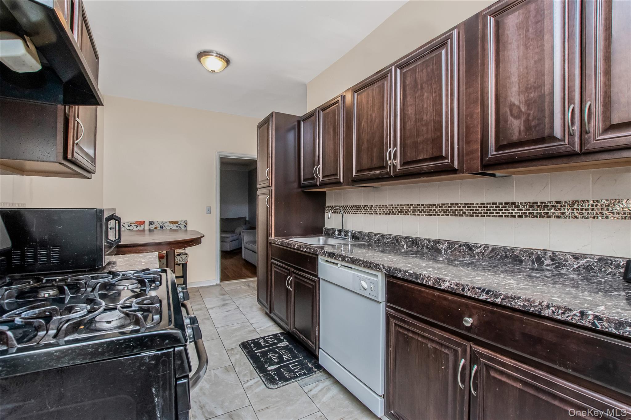 590 E Third Street # 2D, Mount Vernon, NY 10553