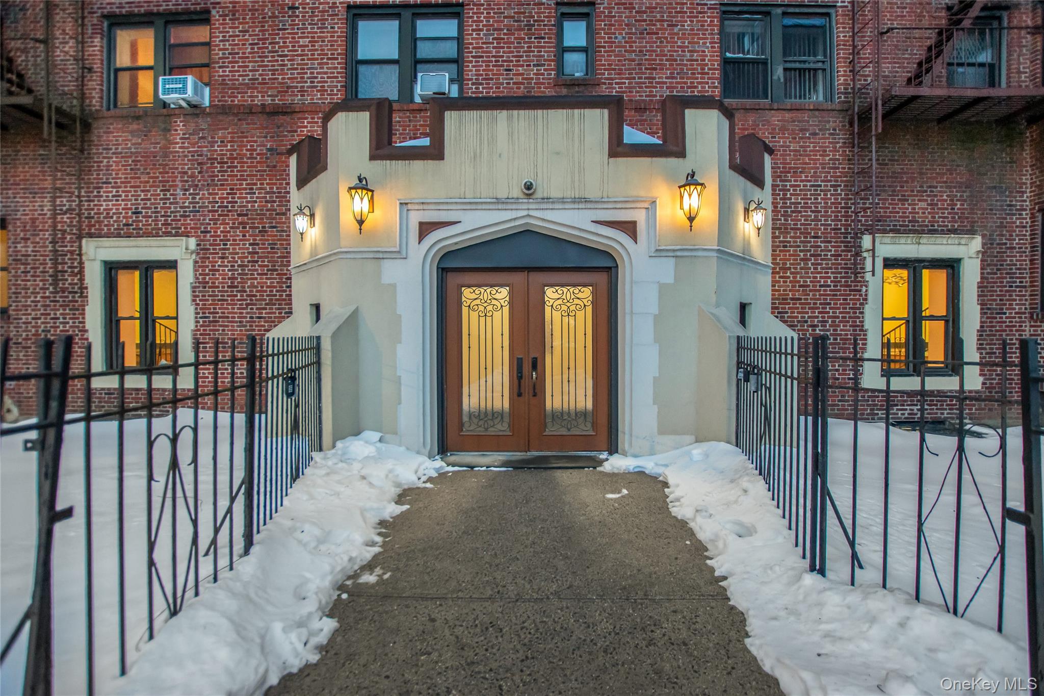 590 E Third Street # 2D, Mount Vernon, NY 10553