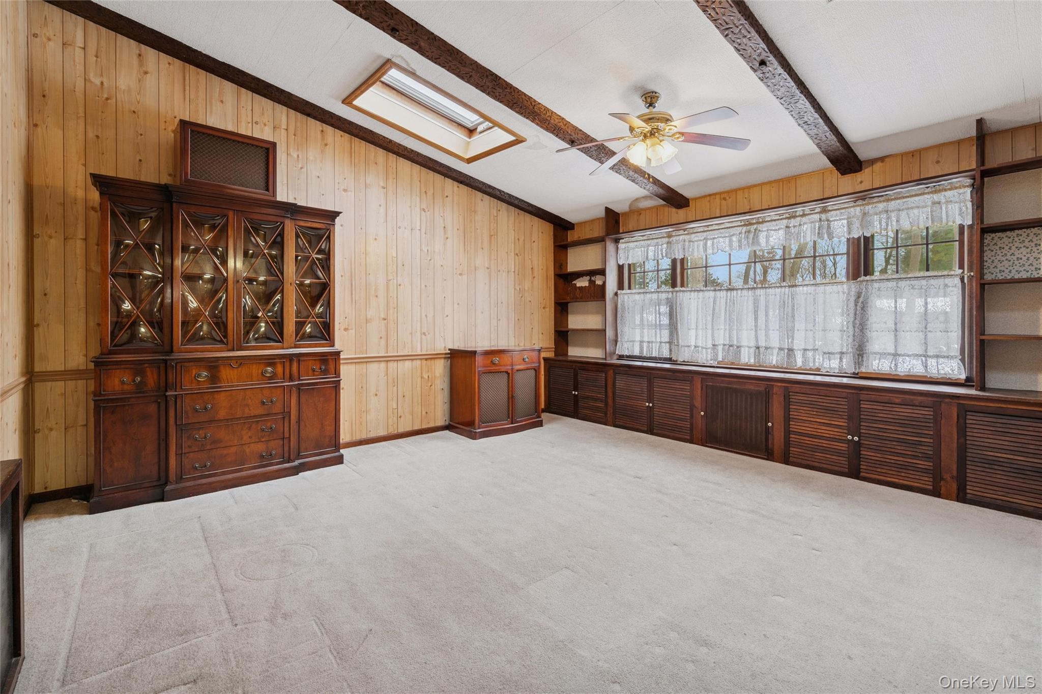 6 Oak Street, Saint James, NY 11780