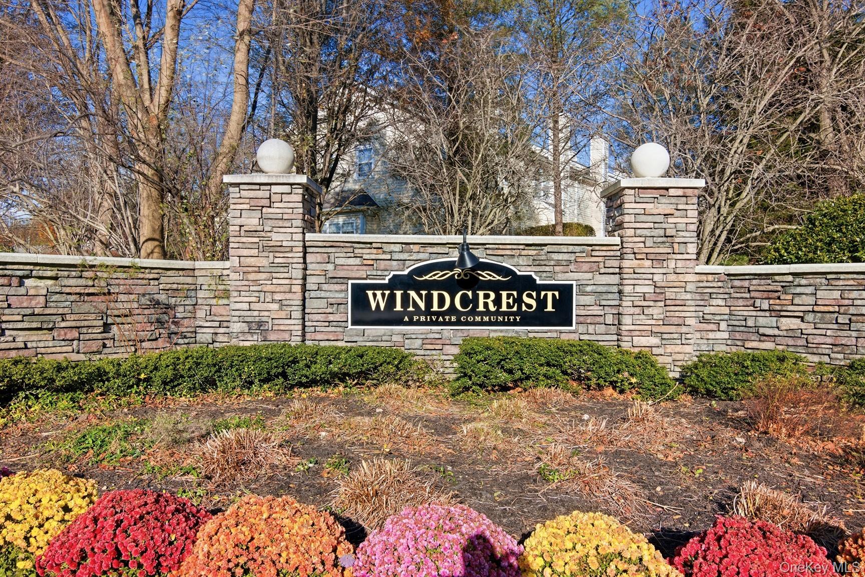 67 Paddington Circle, Smithtown, NY 11787