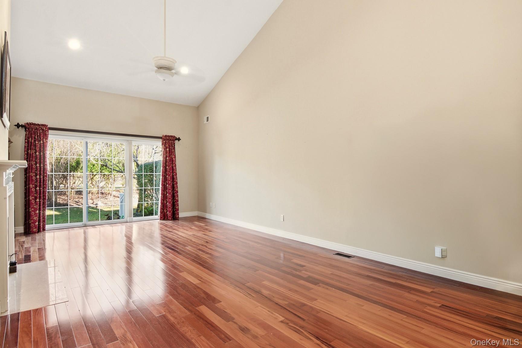 67 Paddington Circle, Smithtown, NY 11787