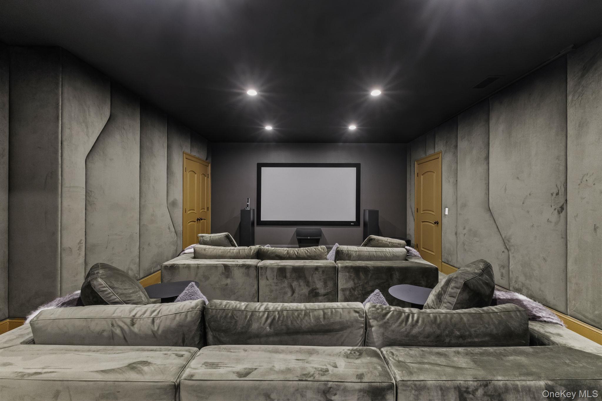 12 Gifford Lake Drive, Armonk, NY 10504