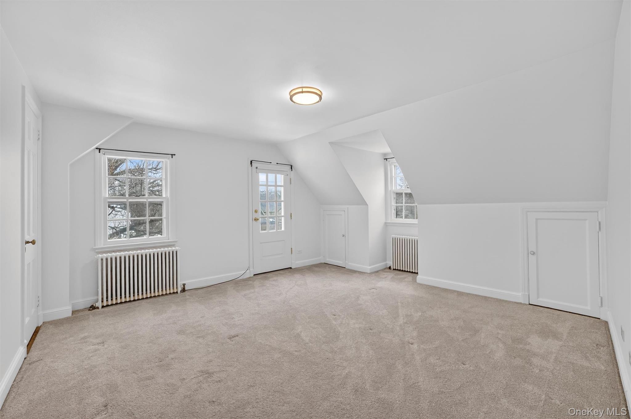 30 Argyle Road, Rye Brook, NY 10573