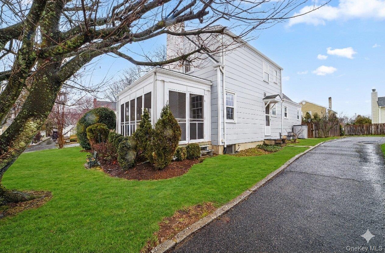 30 Argyle Road, Rye Brook, NY 10573