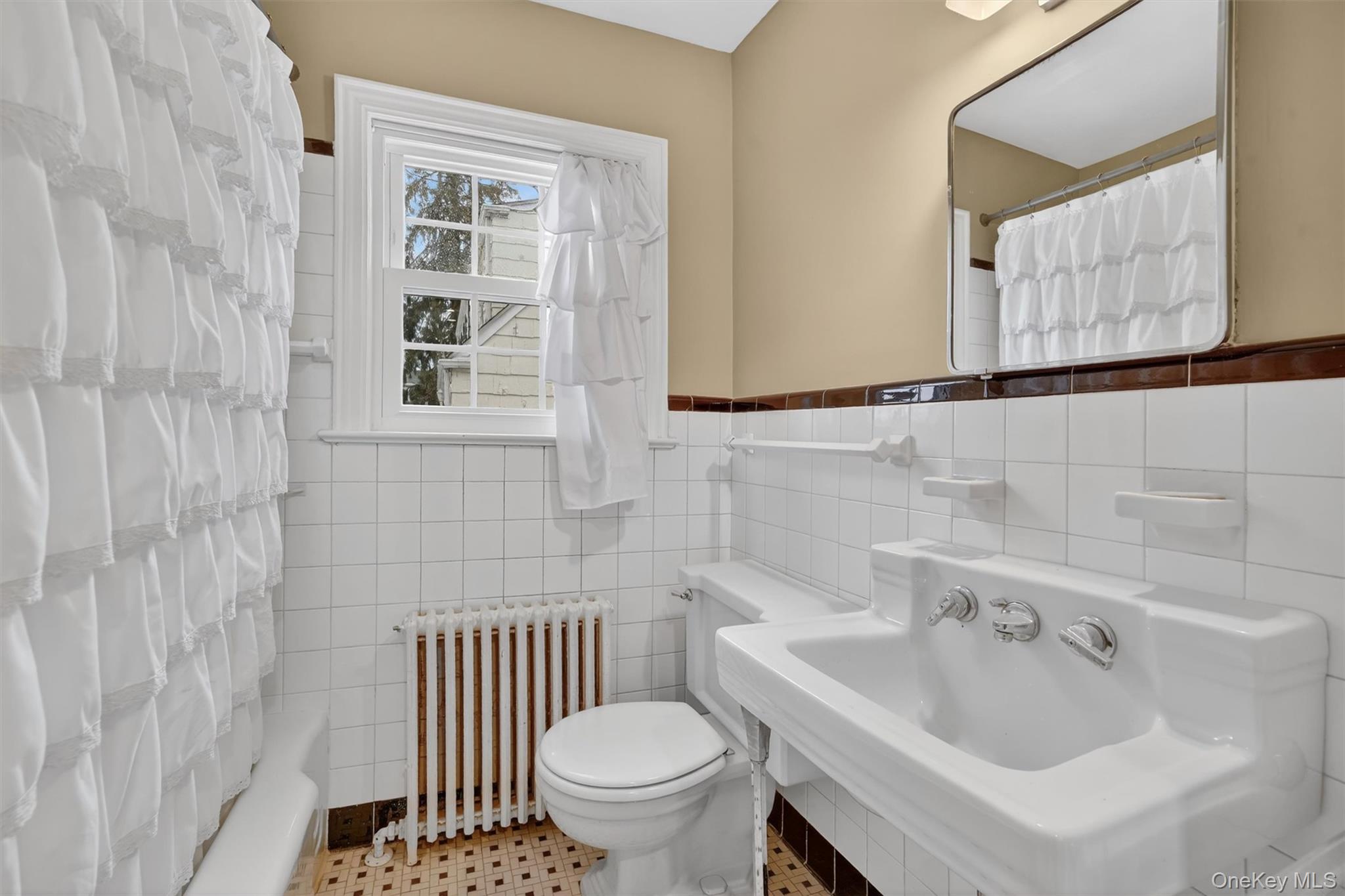 30 Argyle Road, Rye Brook, NY 10573