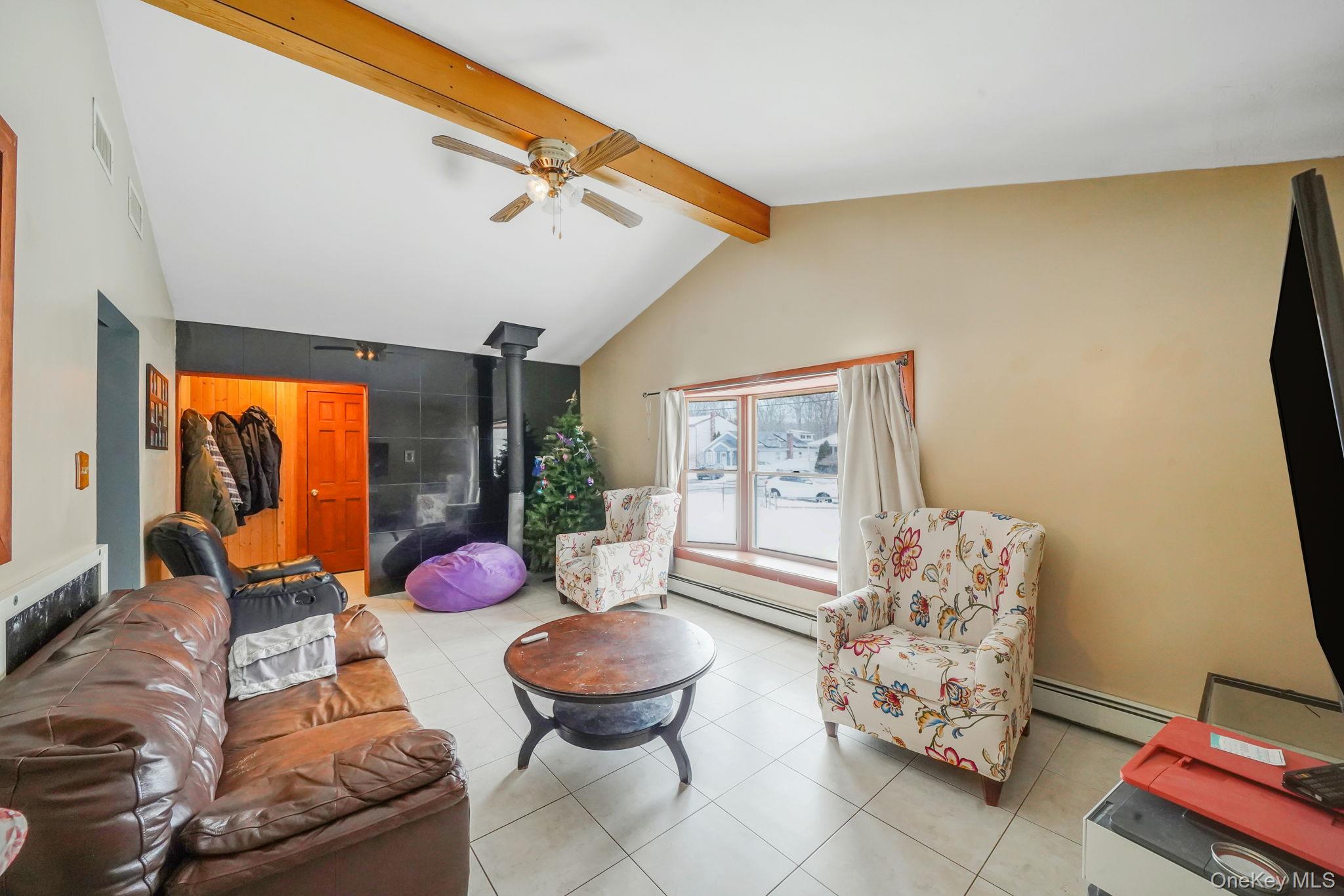 71 Oak Avenue, Shirley, NY 11967