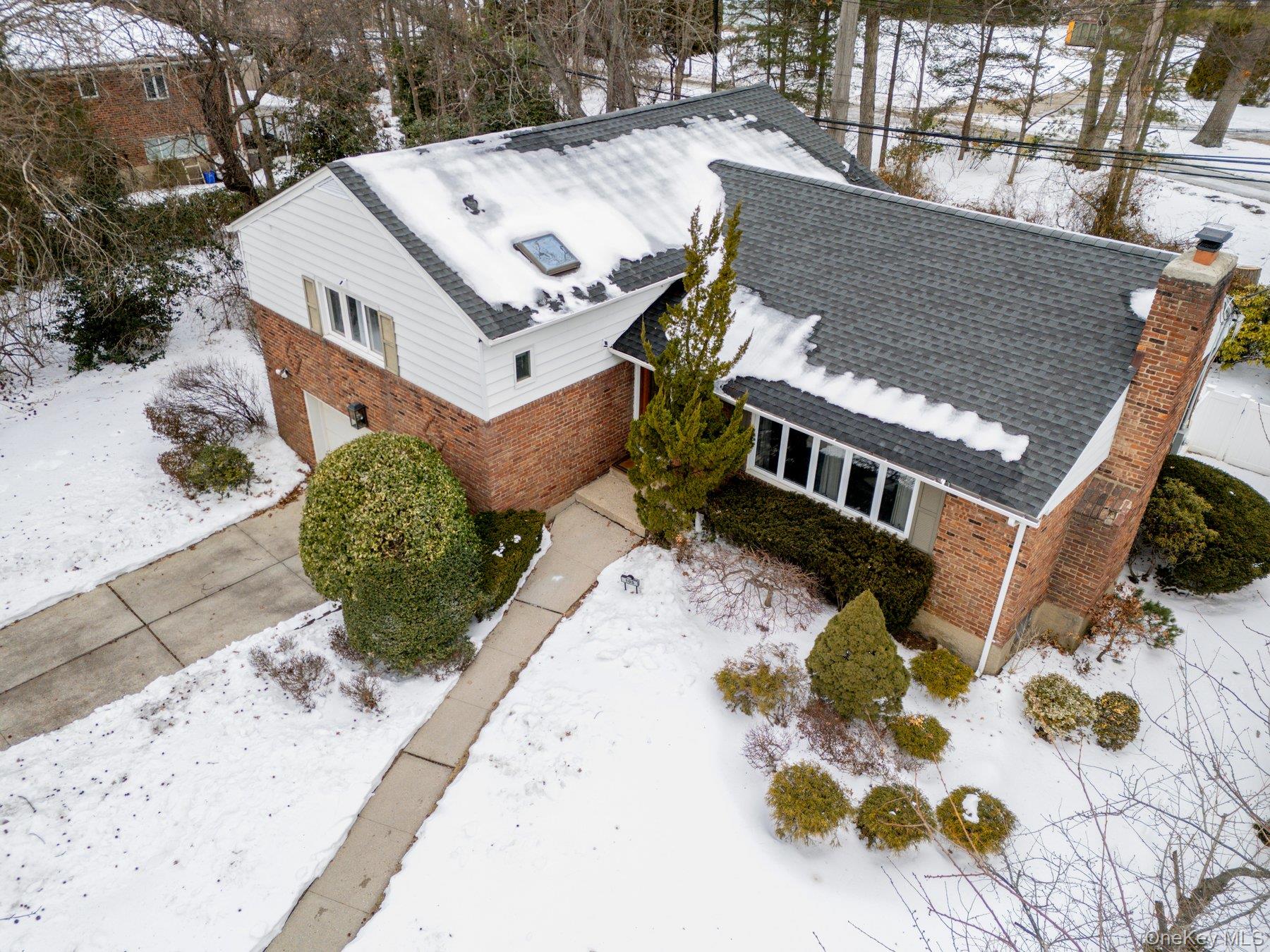 105 Reeve Road, Rockville Centre, NY 10013