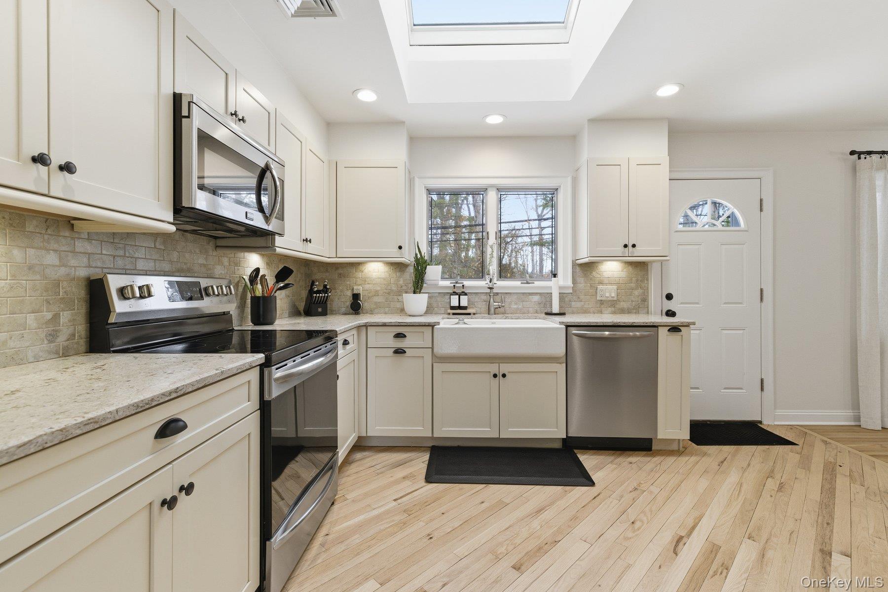 105 Reeve Road, Rockville Centre, NY 11570