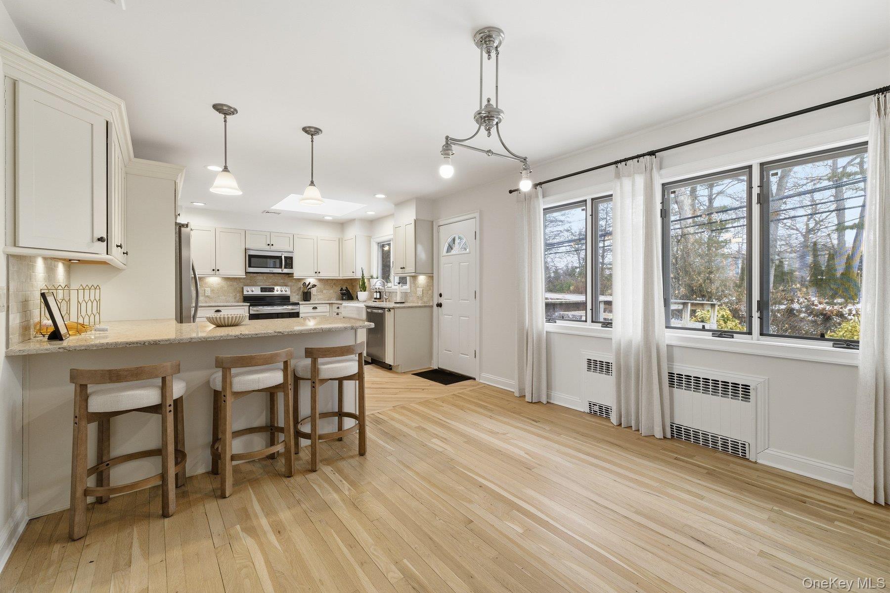 105 Reeve Road, Rockville Centre, NY 11570