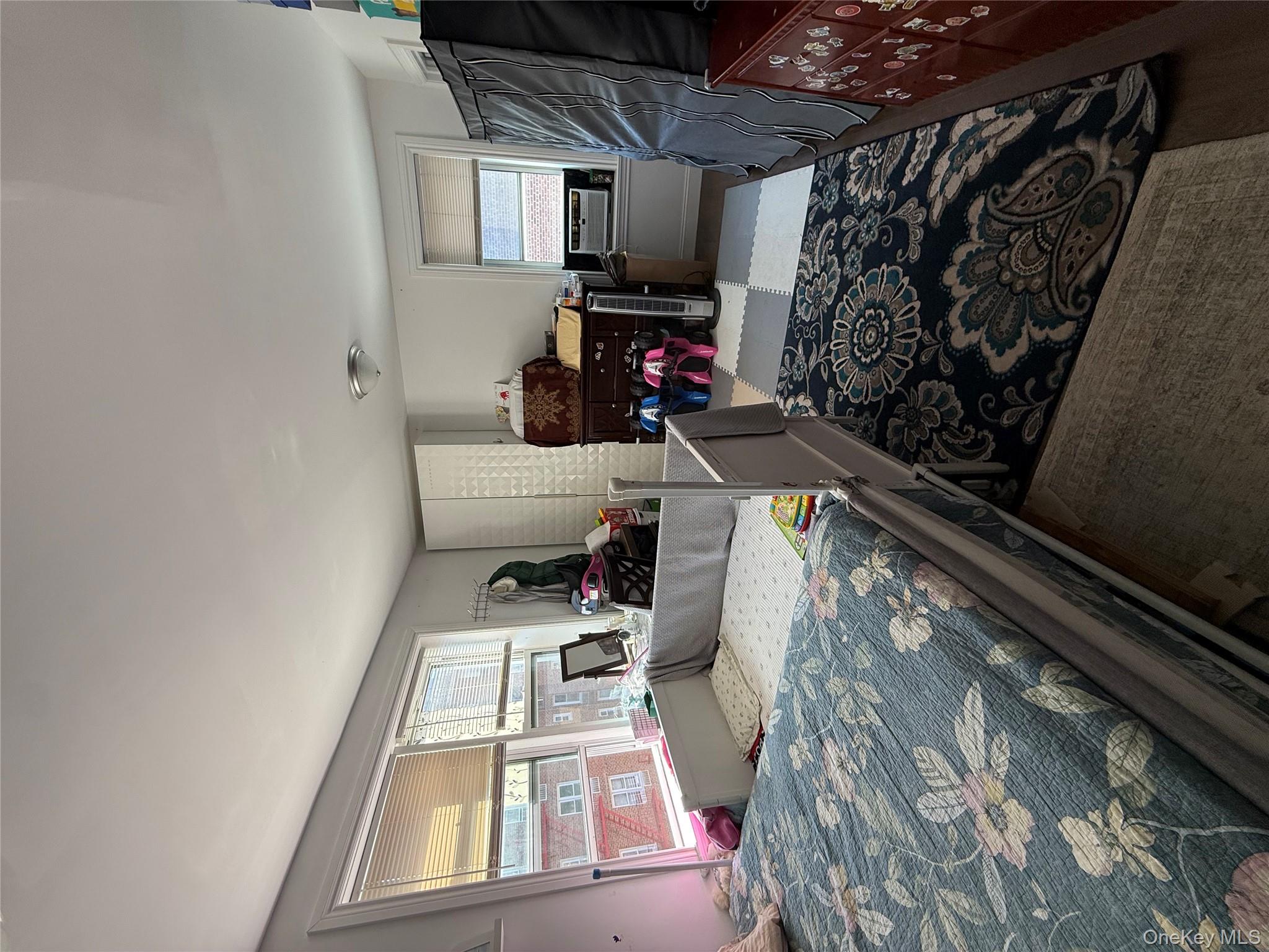 4240 Bowne Street # 5C, Flushing, NY 11355