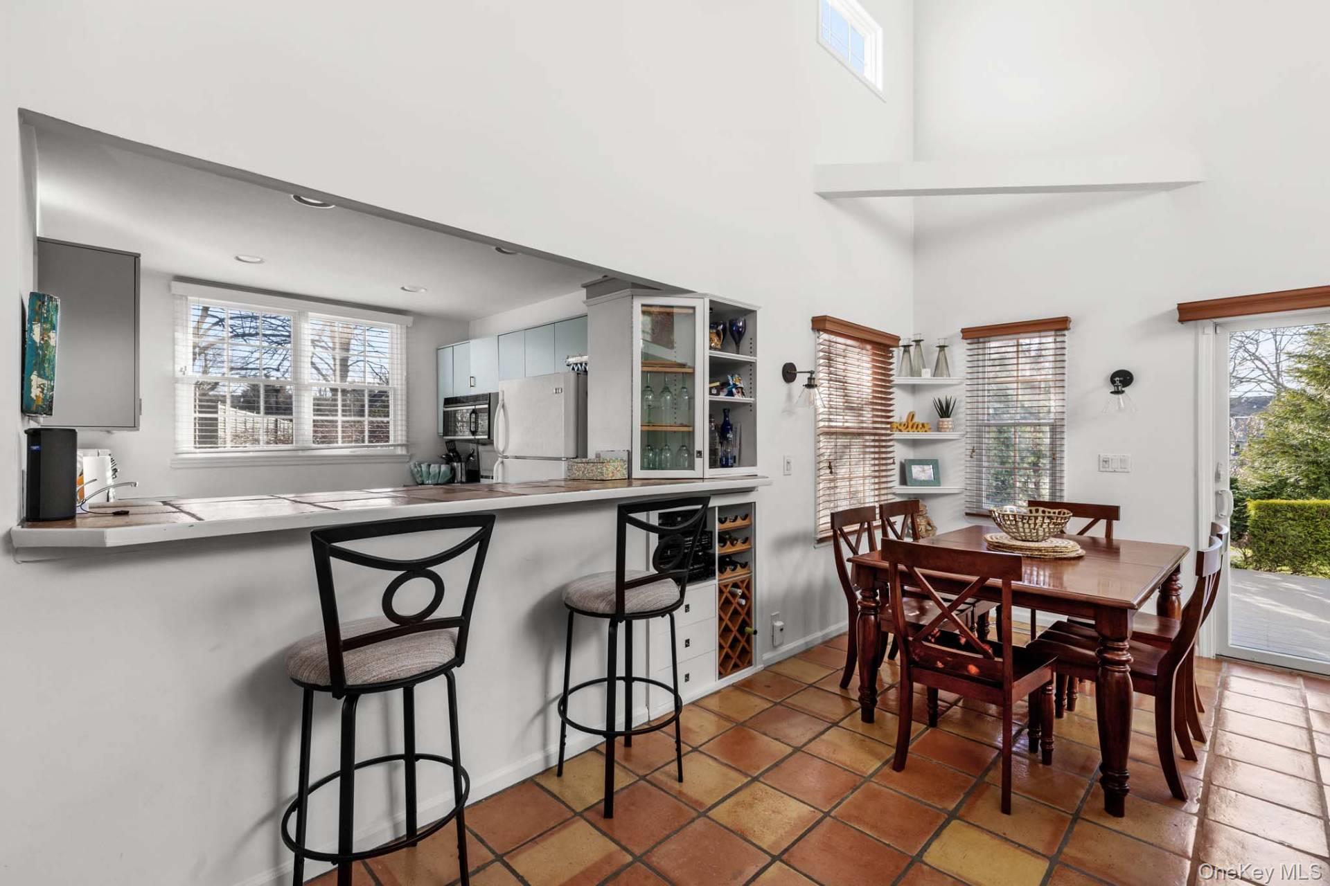 20 Hubbard Lane # 116, Southampton, NY 11968