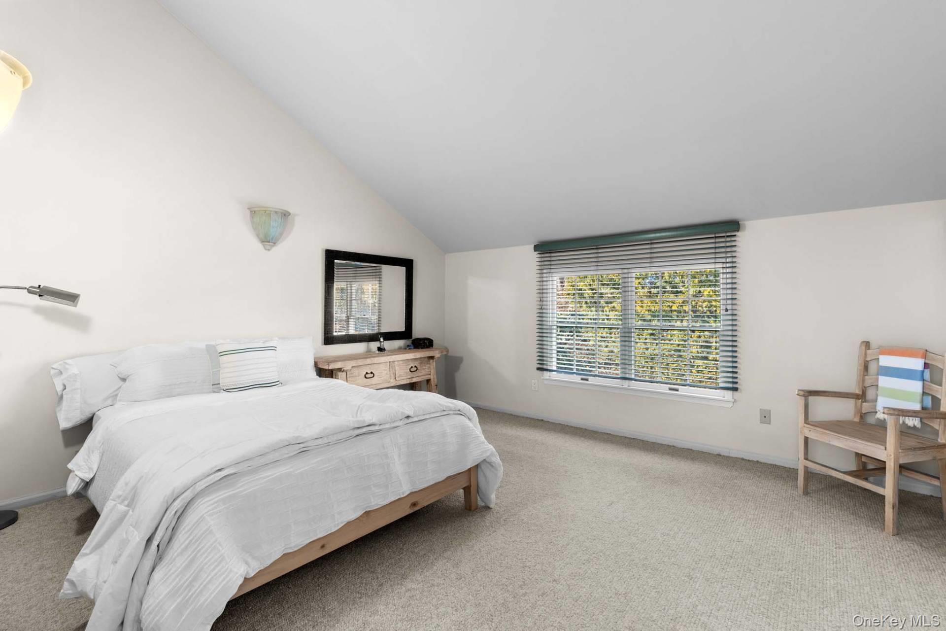 20 Hubbard Lane # 116, Southampton, NY 11968