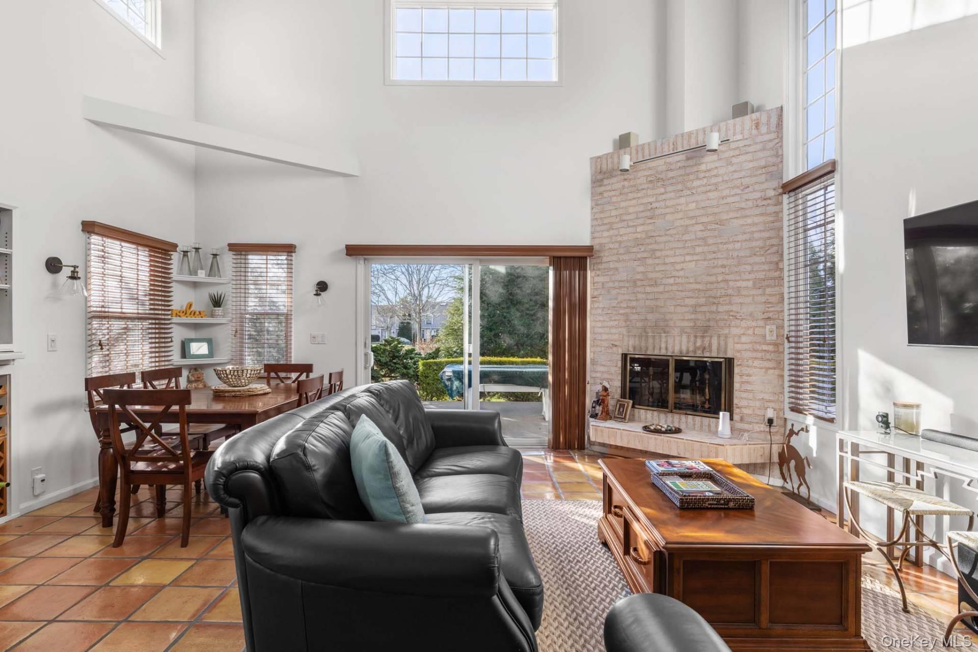 20 Hubbard Lane # 116, Southampton, NY 11968