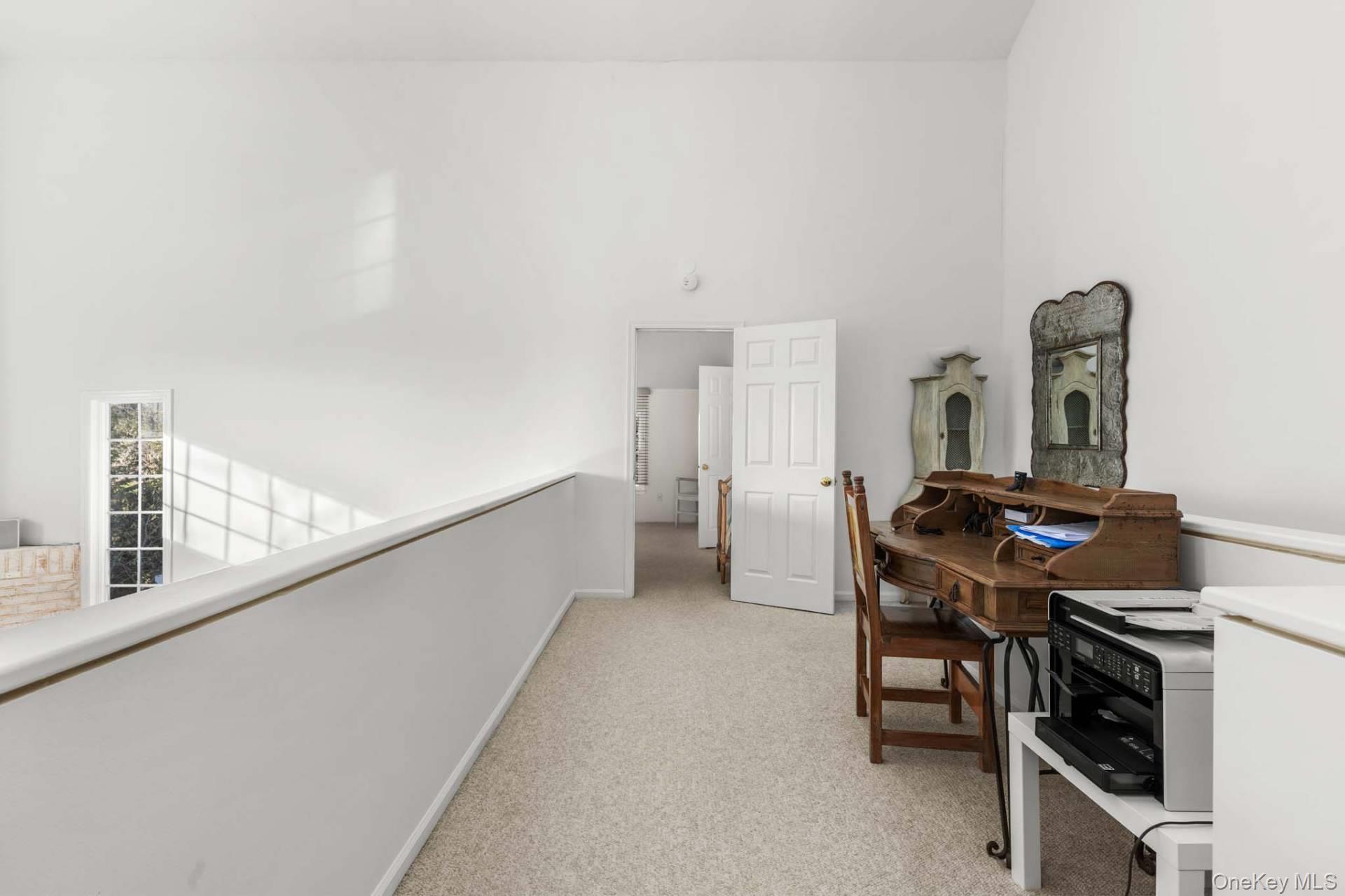 20 Hubbard Lane # 116, Southampton, NY 11968