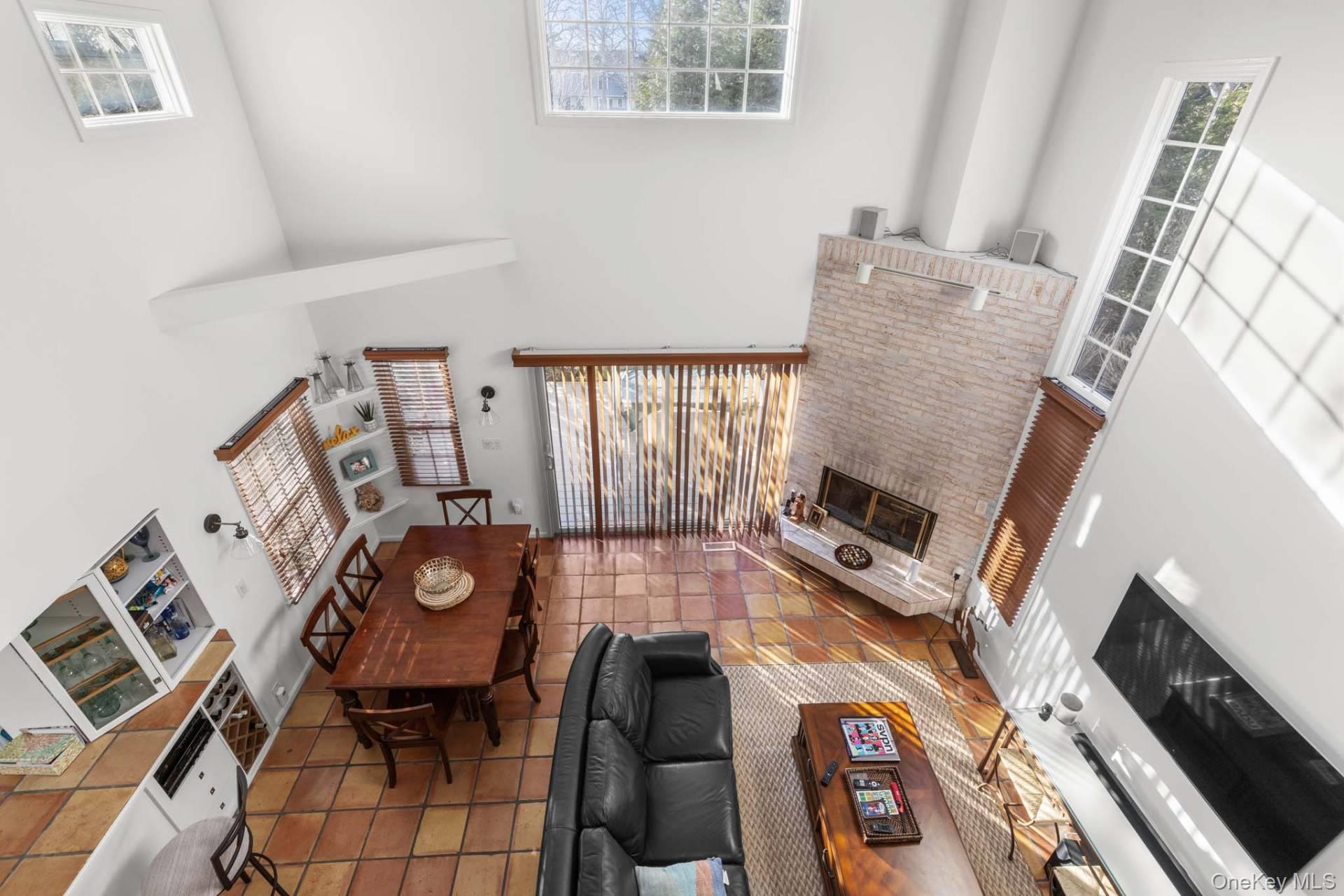 20 Hubbard Lane # 116, Southampton, NY 11968