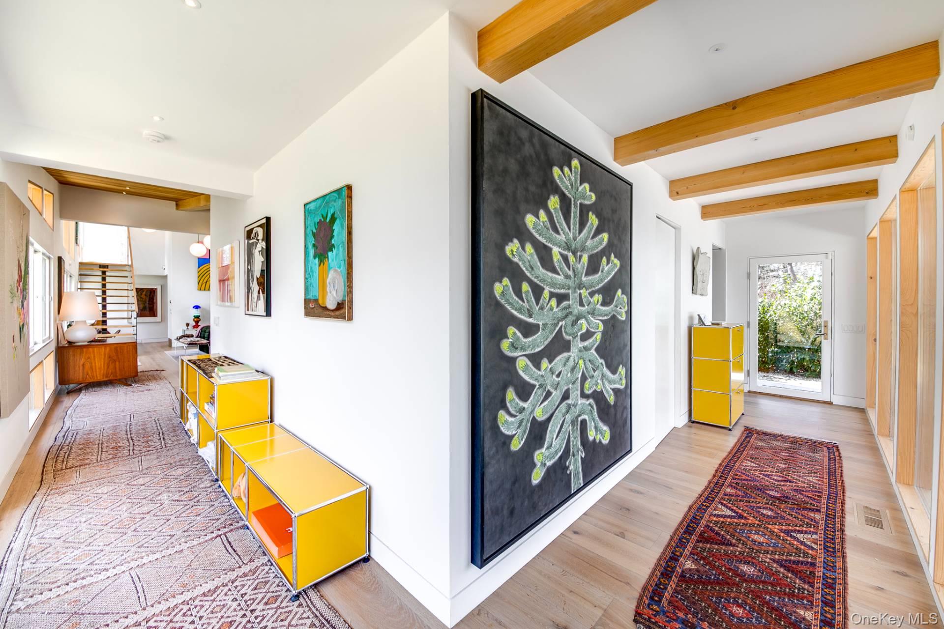 272 Old Stone Highway, East Hampton, NY 11937