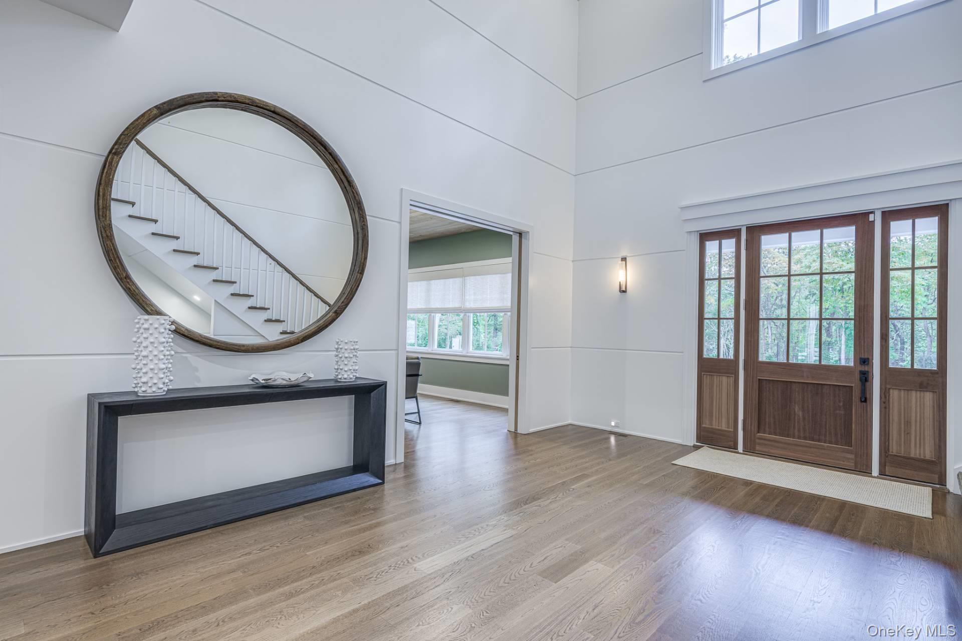 24 White Oak Lane, Southampton, NY 11968