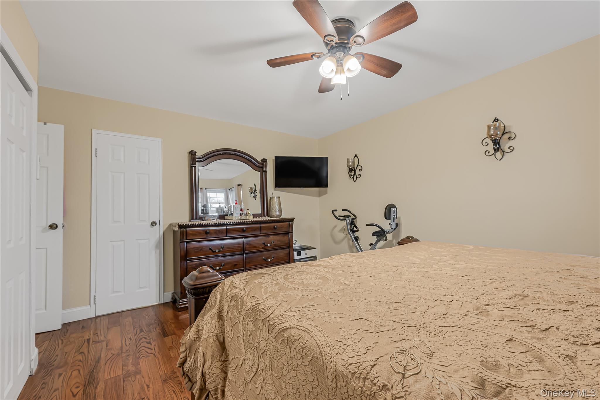 1008 Wood Park Drive, Baldwin, NY 11510