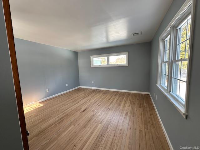 5 Pine Street, Hampton Bays, NY 11946