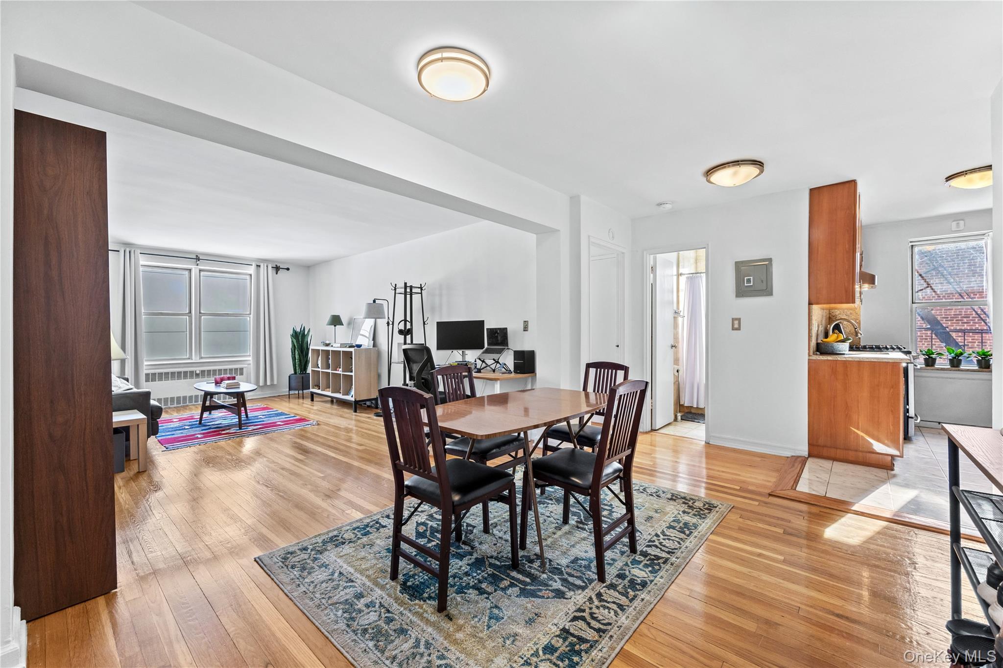 325 E 201st Street # 5F, Bronx, NY 10458