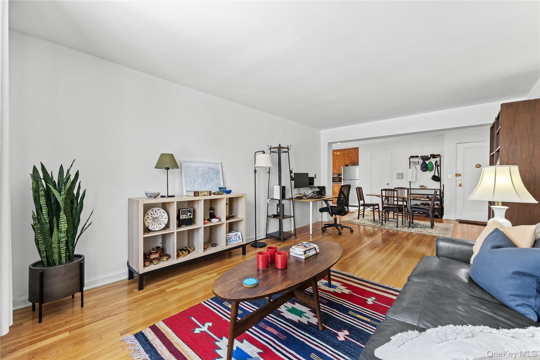 325 E 201st Street # 5F, Bronx, NY 10458
