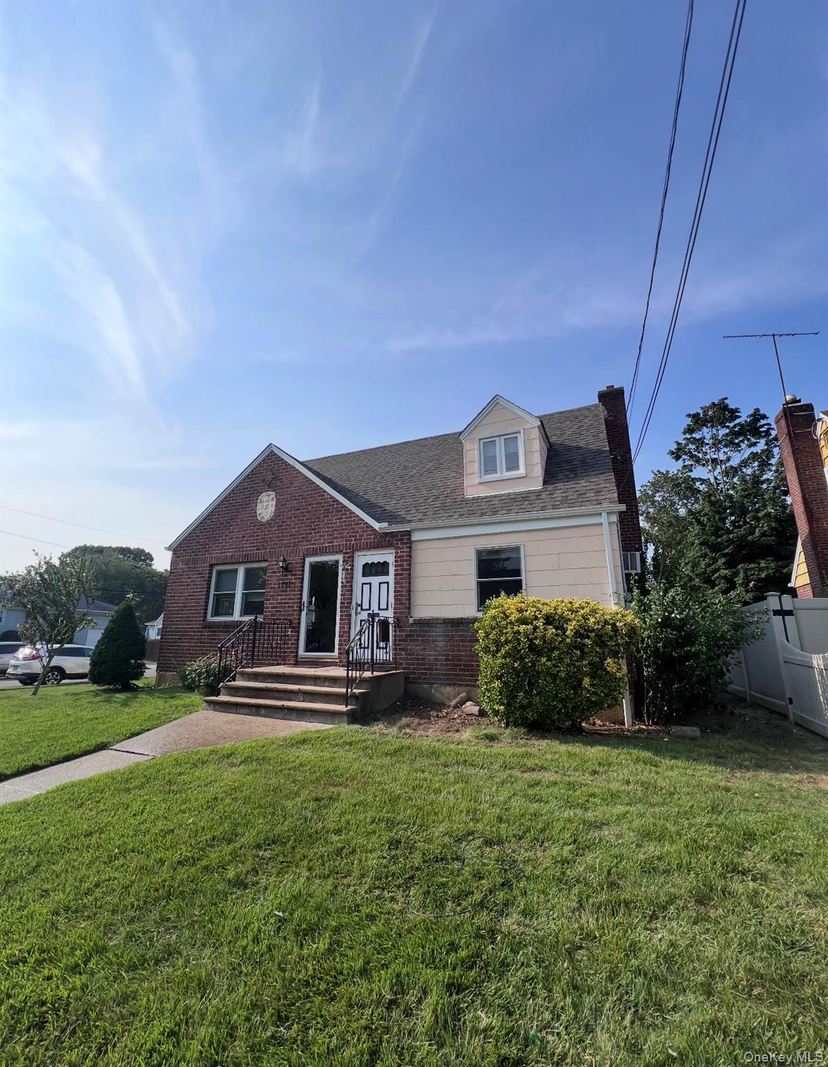 1711 William Street, Merrick, NY 11566