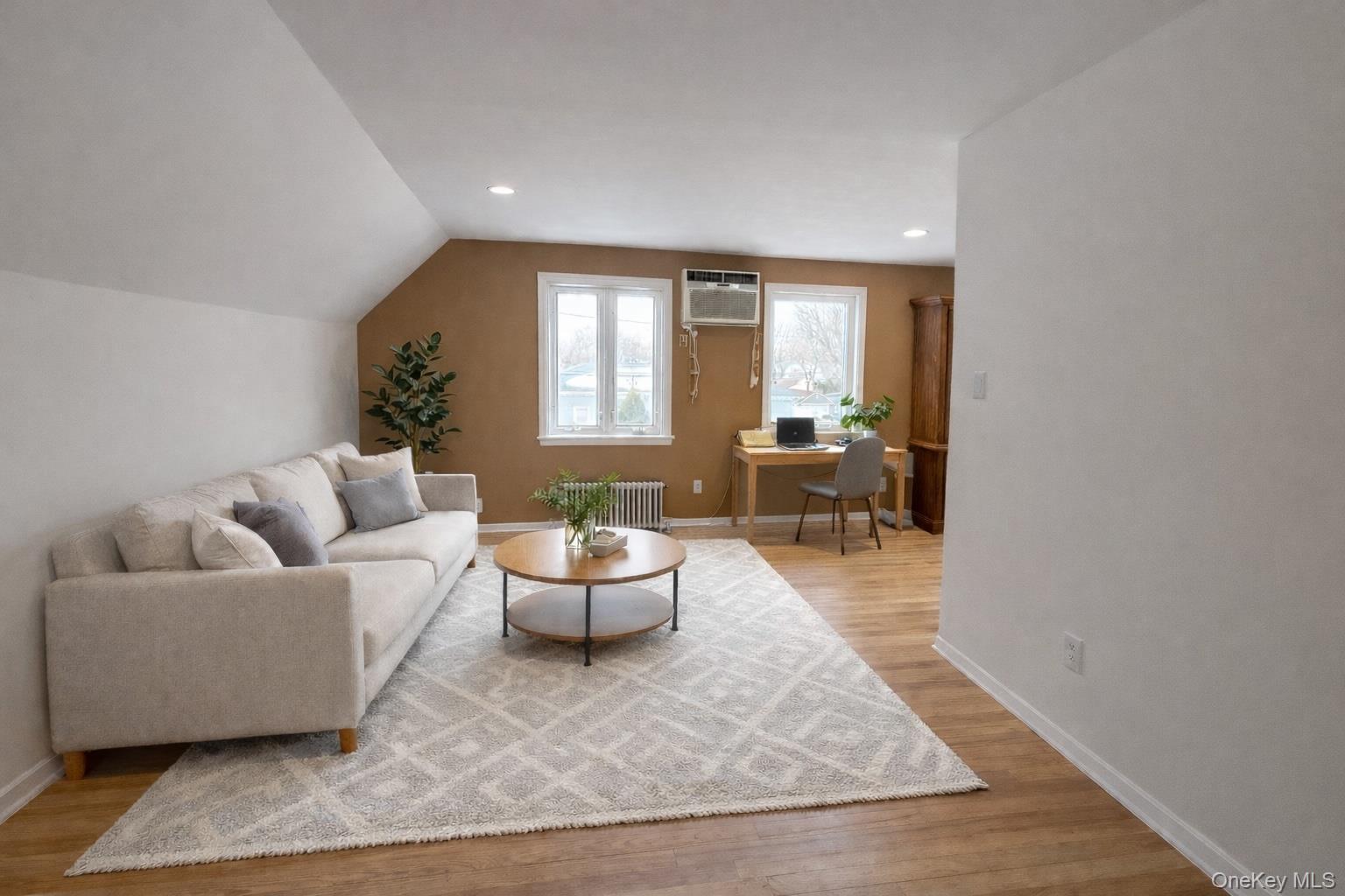 1711 William Street, Merrick, NY 11566