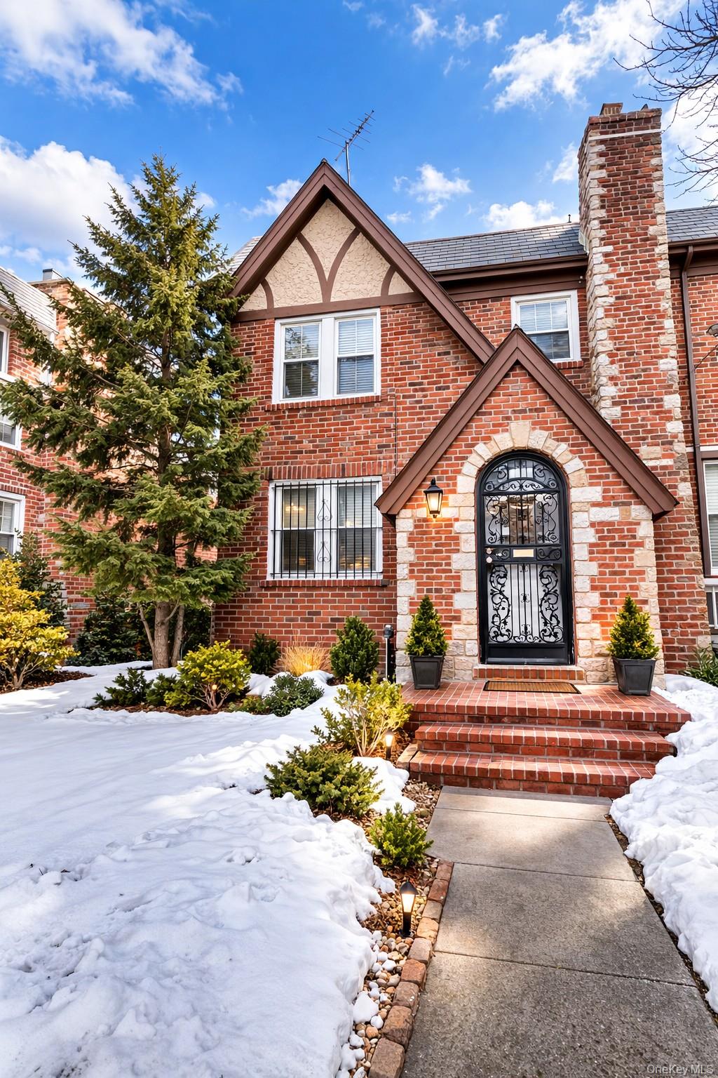 85-32 68th Avenue, Rego Park, NY 11374