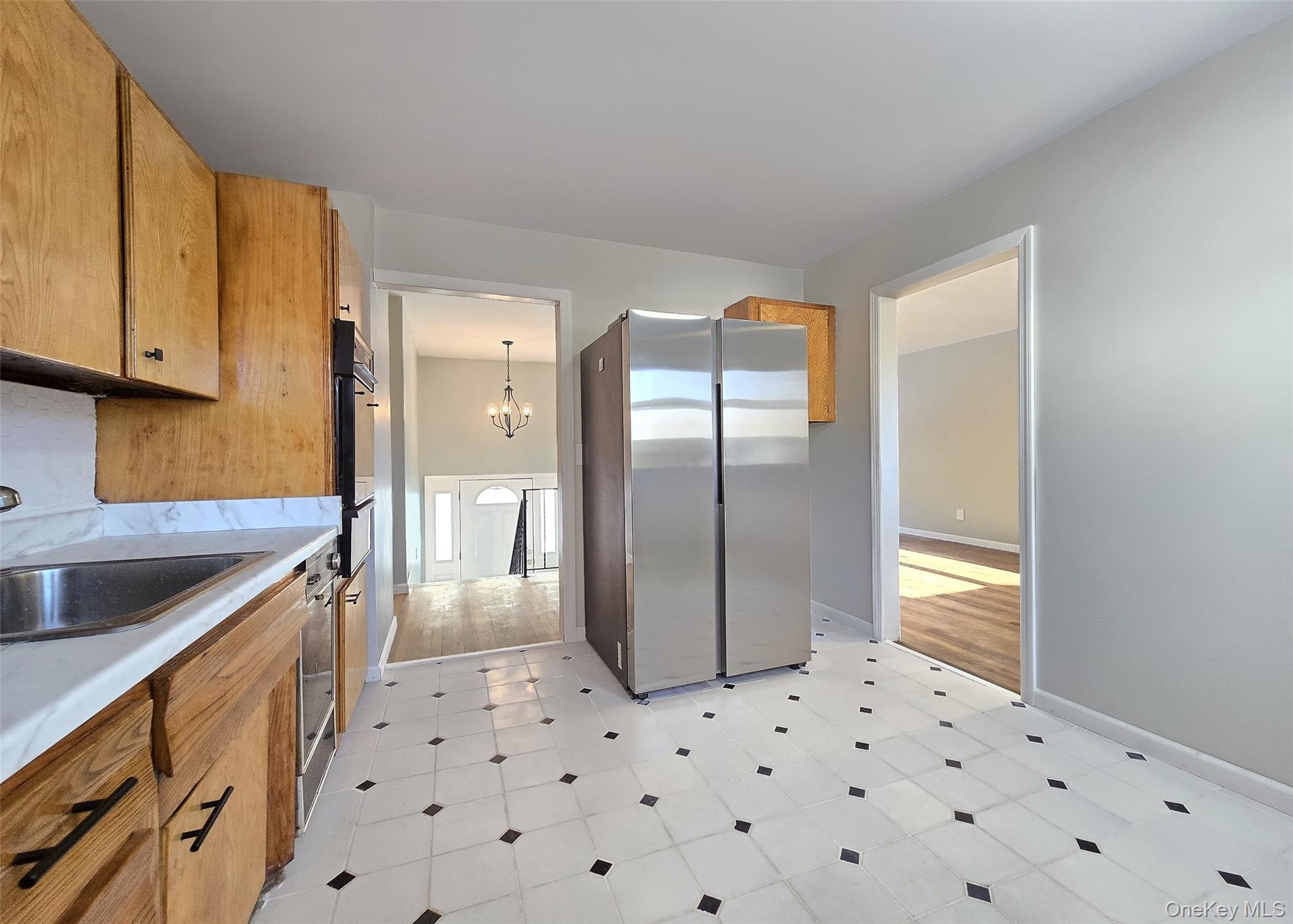 19 University Drive, Ronkonkoma, NY 11779