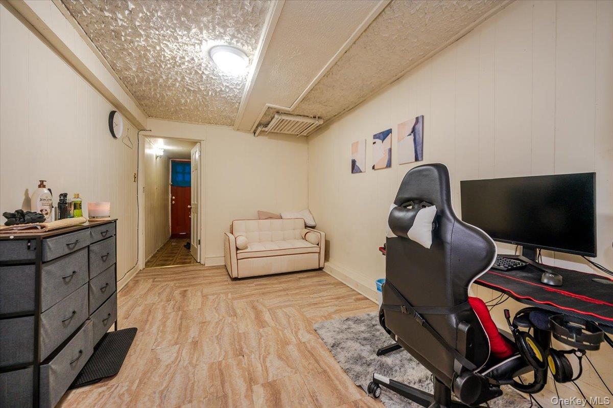 3304 Bouck Avenue, Bronx, NY 10469