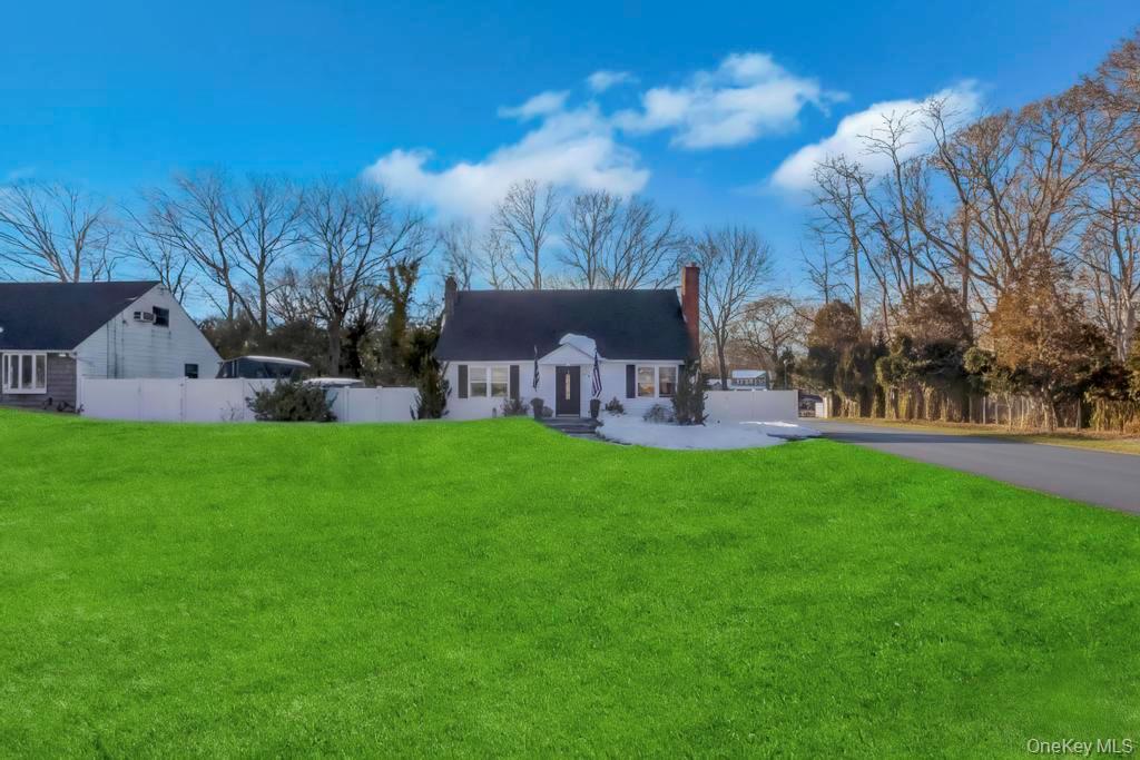 24 new Lane, Selden, NY 11784