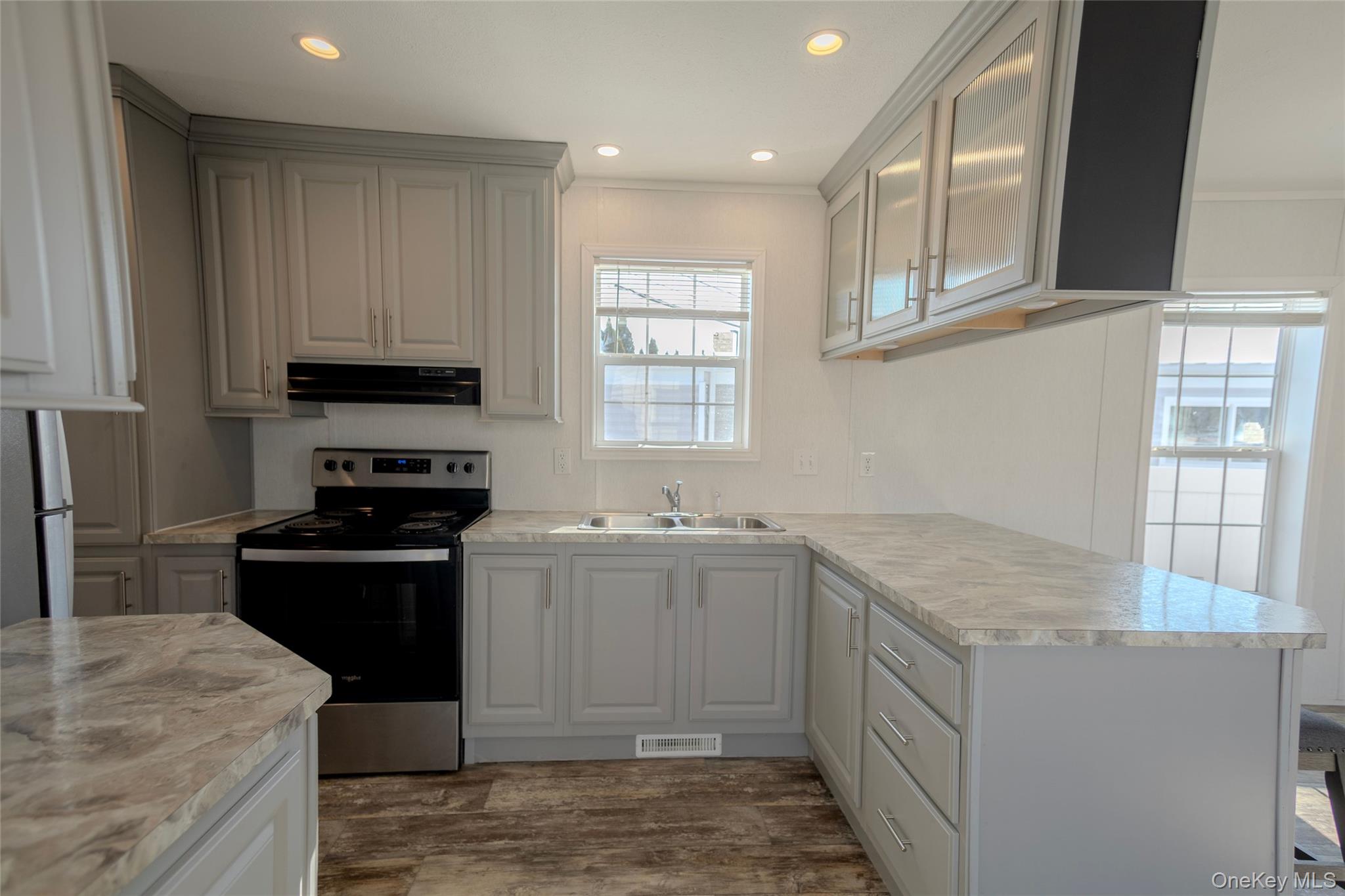 150 Main Street # 1A, Islip, NY 11751