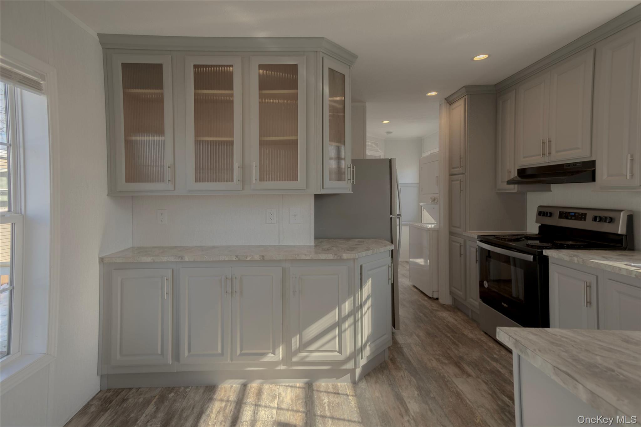 150 Main Street # 1A, Islip, NY 11751