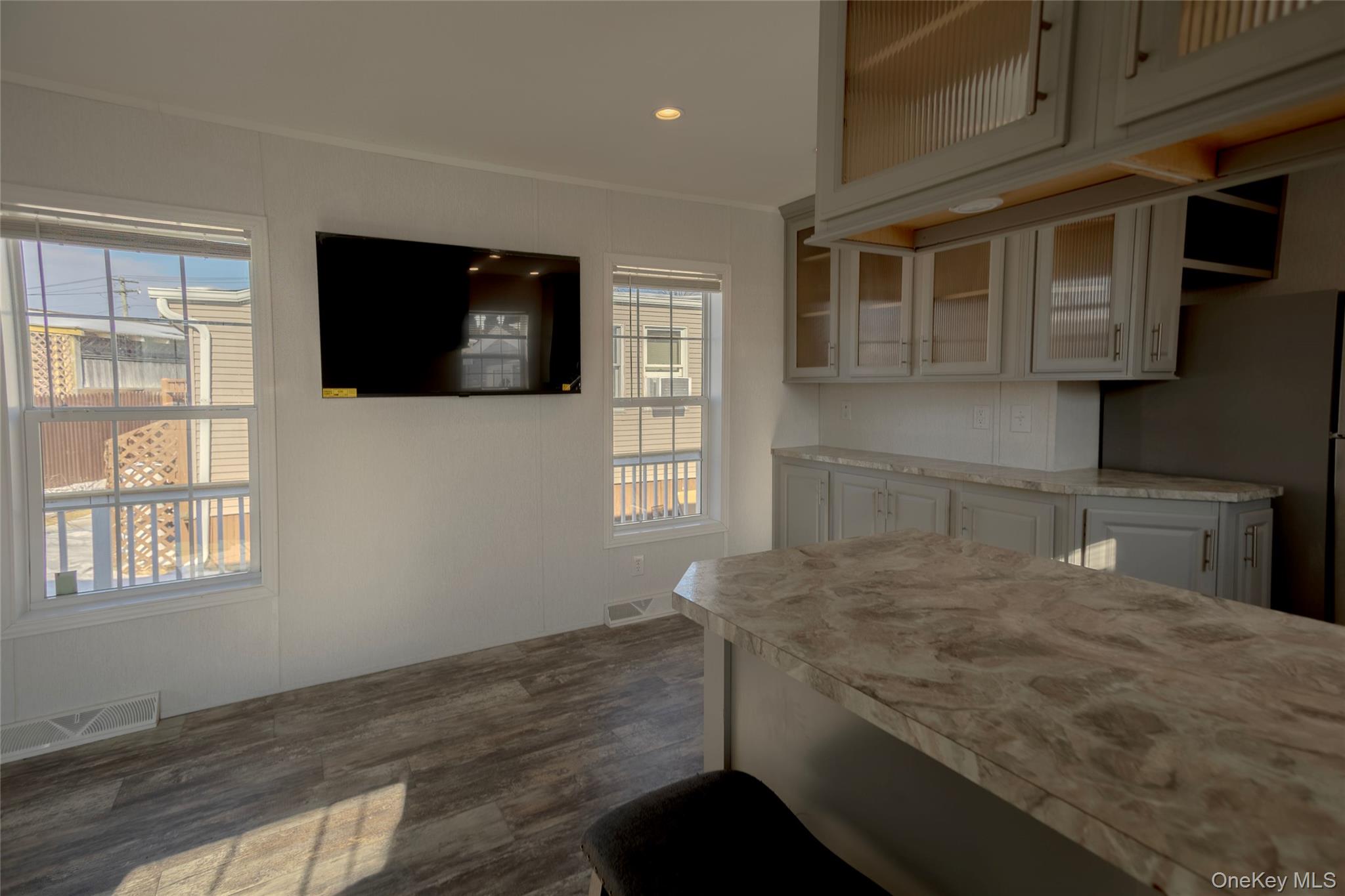 150 Main Street # 1A, Islip, NY 11751